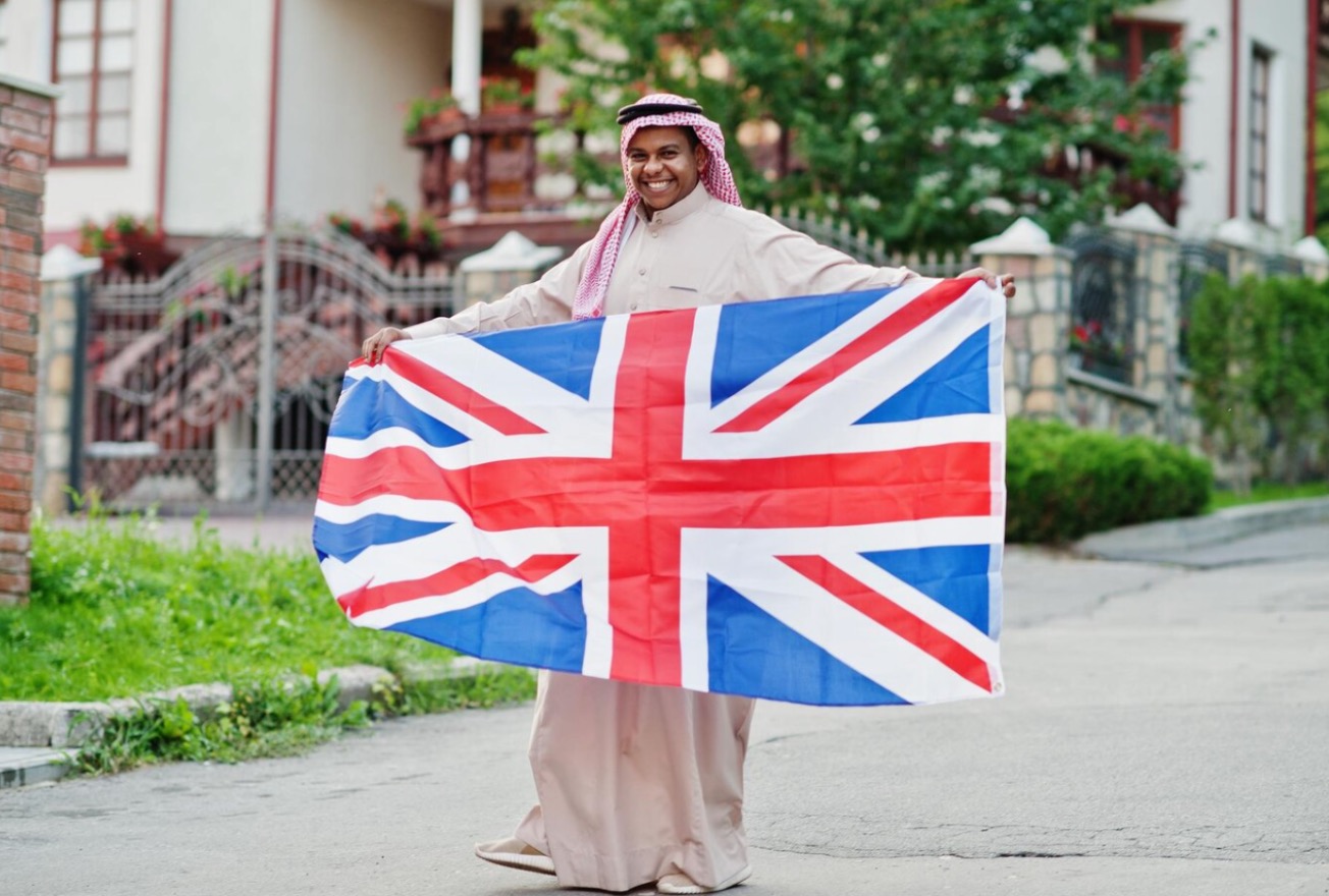 Week 6 of 2026: UK Sponsorship Licenses Update - New Approvals and Revocations